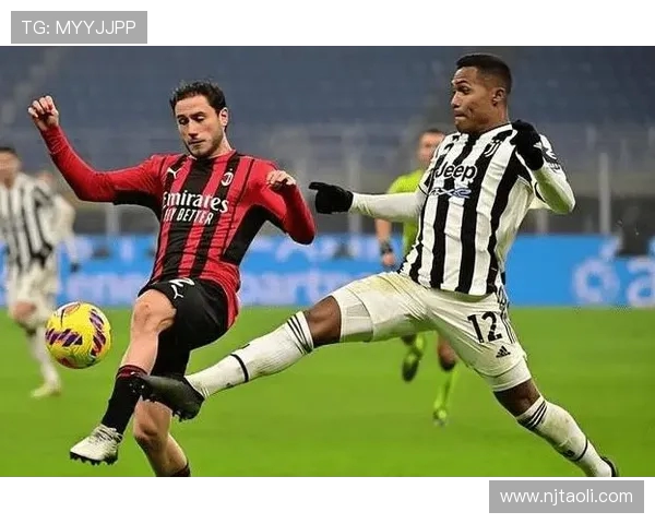 尤文图斯与佛罗伦萨激战正酣 展现意甲豪门对决精彩瞬间 尤文图斯与佛罗伦萨激战正酣 展现意甲豪门对决精彩瞬间