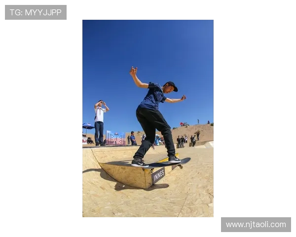 南京滑板队战术揭秘：滑板巨献背后的团队精神与技巧探讨