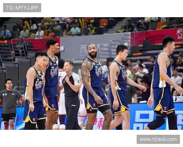 CBA凯撒对决广东宏远巅峰对决引发球迷热议与期待 CBA凯撒对决广东宏远巅峰对决引发球迷热议与期待