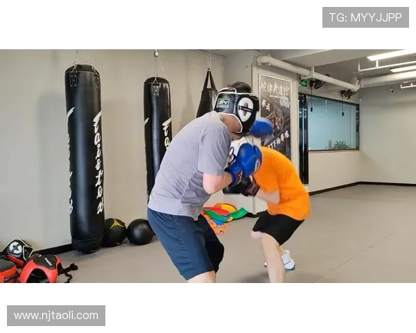 吴泽与张友良对决引发热议谁将成为新一代的拳击之星 吴泽与张友良对决引发热议谁将成为新一代的拳击之星