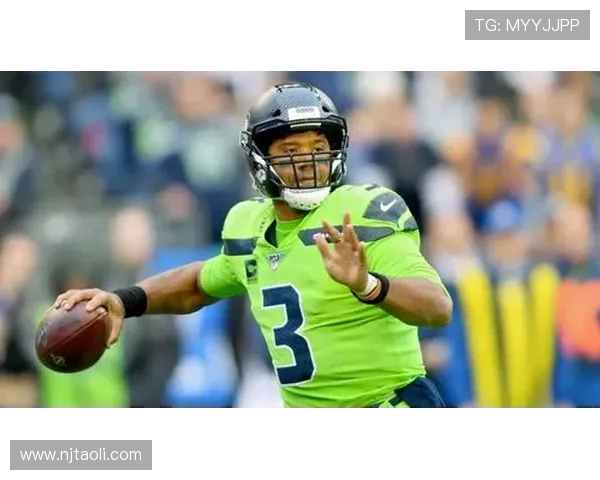 季后赛首轮对决分析：第一种子与第八种子的实力较量与战术博弈